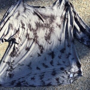 Acrobat Black and Gray Long Sleeve Linen Top